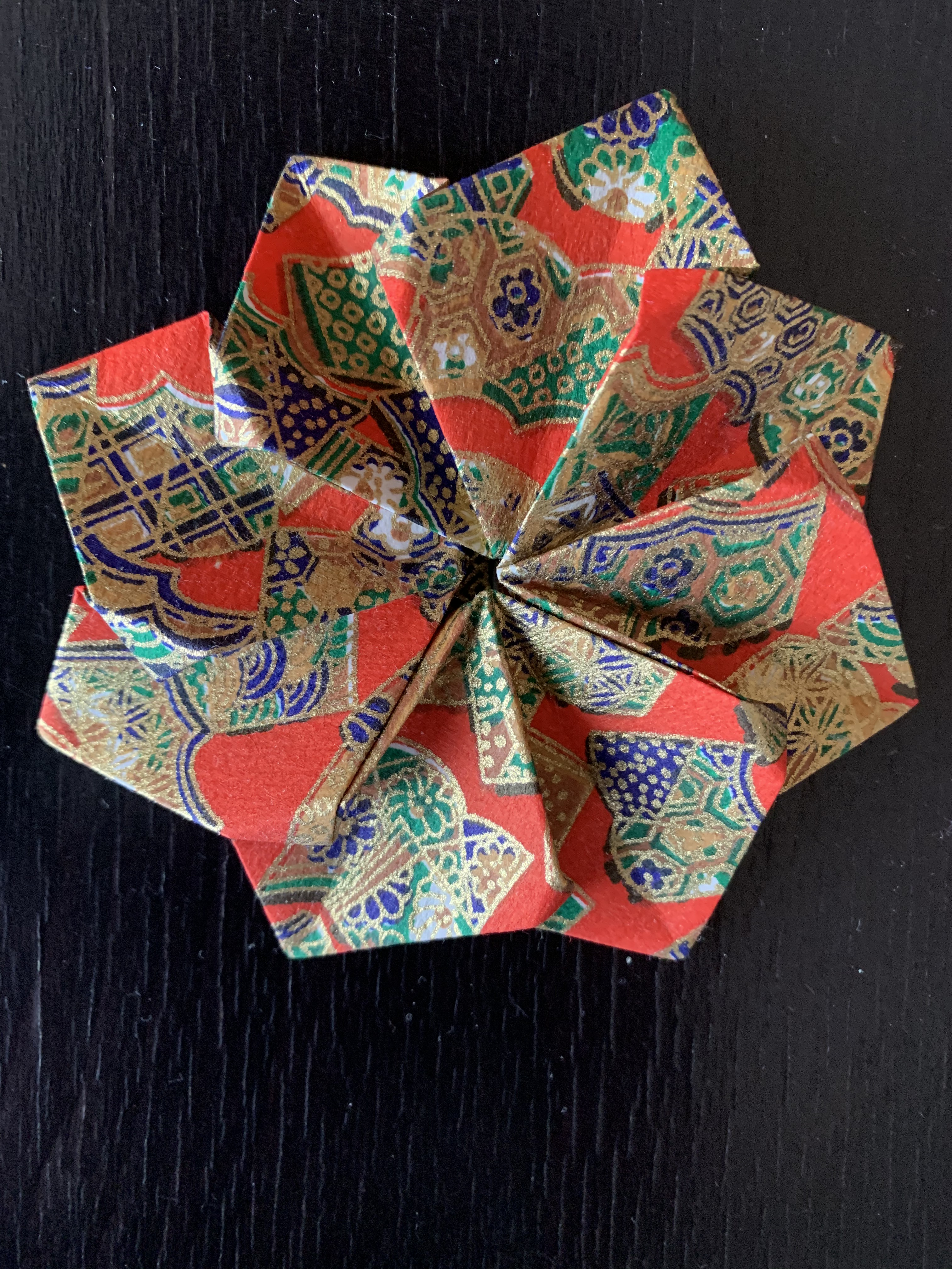 Fleur japonaise plate